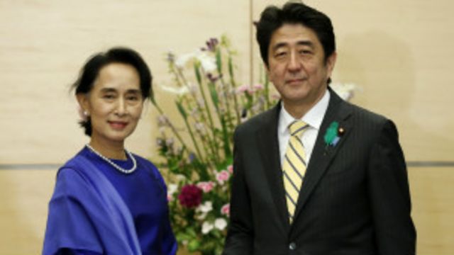 ဒေါ်အောင်ဆန်းစုကြည်လည်း ဂျပန် ခရီးစဉ် အတွင်း မစ္စတာ ရှင်ဇို အာဘေးကို တွေ့ဆုံခဲ့။