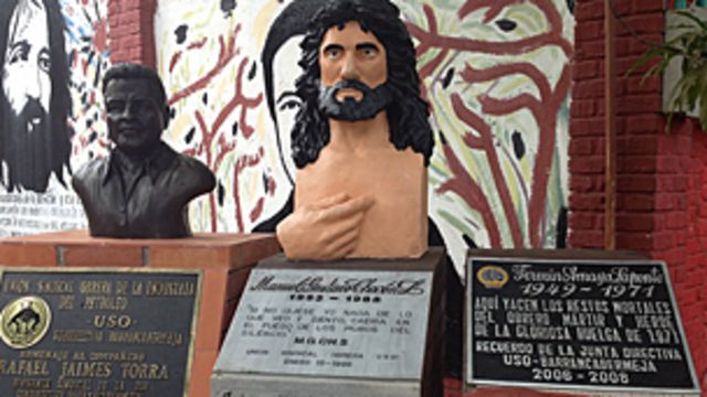 Monumento a sindicalistas muertos en Barrancabermeja, Colombia