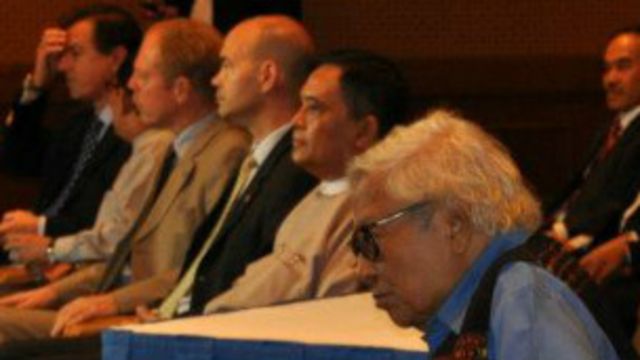 မီဒီယာ လွတ်လပ်ခွင့်နေ့ အထိမ်းအမှတ် ကျင်းပတုန်းက အခမ်းအနား မြင်ကွင်း