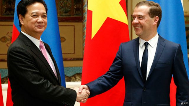 Thủ tướng Nguyễn Tấn Dũng và Thủ tướng Nga Dmitry Medvedev