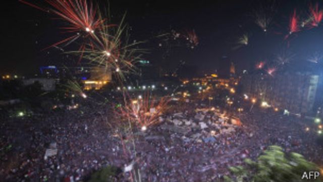 احتفالات في ميدان التحرير عقب الإطاحة بمرسي.