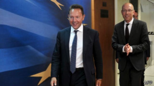 министр финансов Яннис Стурнарас