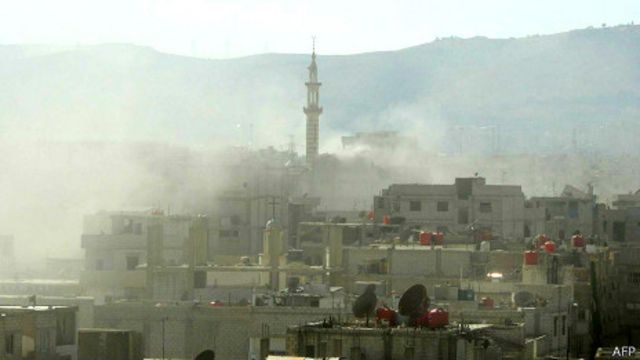 Nube de polvo y humo en Damasco