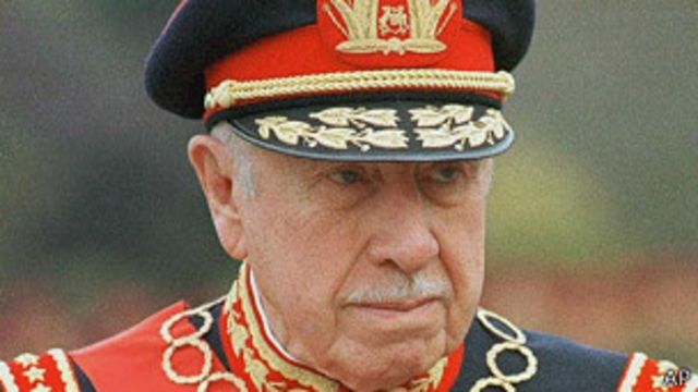 Augusto Pinochet en 1998