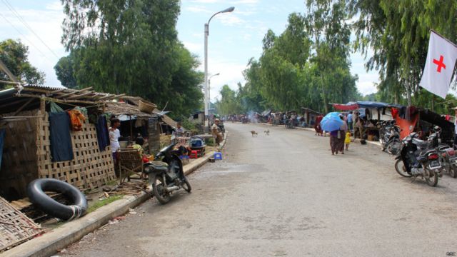ဧရာဝတီနဲ့ ဒုဋ္ဌဝတီ ဆုံရာ အမရပူရ အနီး ရေကြီးမှု သတင်းဓာတ်ပုံများ - BBC News မြန်မာ