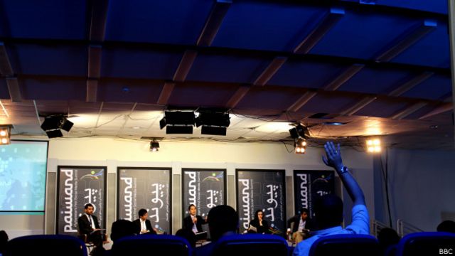 جایگاه شبکه های اجتماعی در افغانستان Bbc News فارسی