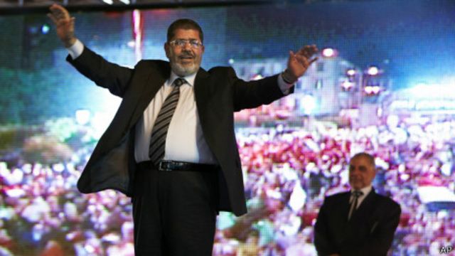 اخوان المسلمین محمد مرسی را رئیس جمهور قانونی مصر می داند