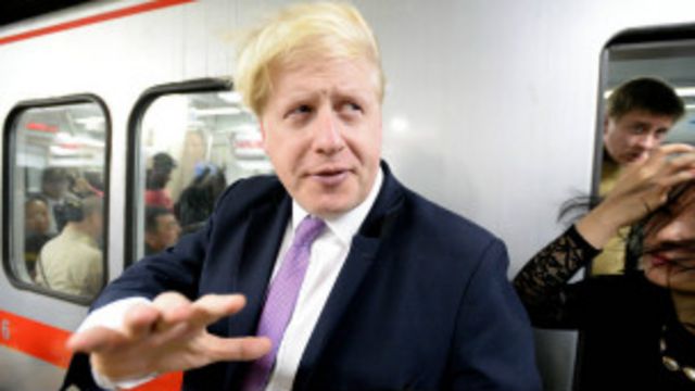 倫敦市長鮑里斯·約翰遜親身體驗北京地鐵