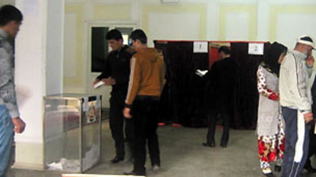 کمیسیون مرکزی انتخابات و همهپرسی تاجیکستان انتخابات ریاست جمهوری این کشور را برگزارشده اعلام کرد