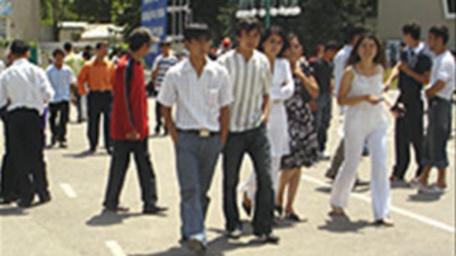 دانشجویان افغان در تاجیکستان ماه ها است هزینه کمک تحصیلی دریافت نکرده اند Bbc News فارسی