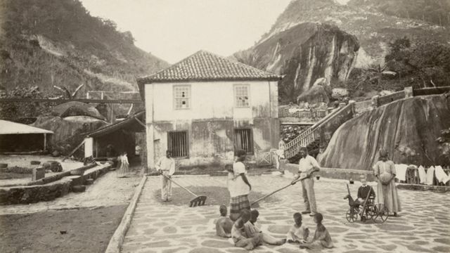 Exposição em SP mostra vida dos escravos no Brasil - BBC News Brasil