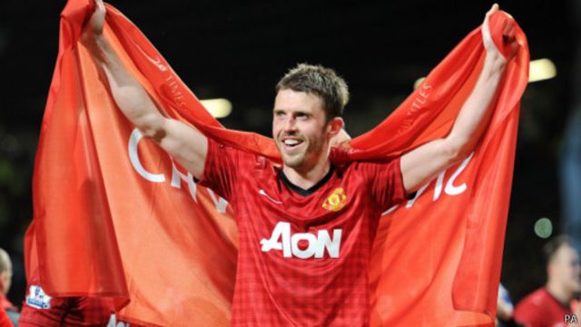 Michael Carrick menjadi kapten kedua Manchester United jika Wayne Rooney tidak bermain.