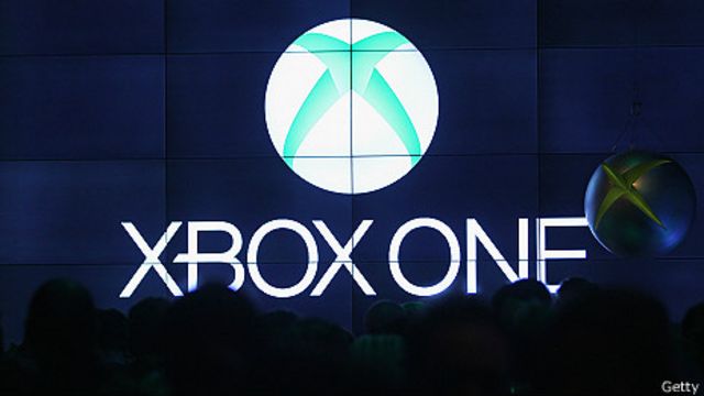 Quién gana la batalla de PlayStation 4 y Xbox One? - BBC News Mundo