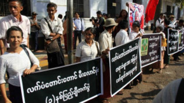 အခု ဥပဒေကြမ်းမှာ ဆန္ဒပြခွင့် တောင်းခံ ရမယ့် အချက် ကတော့ ရှိနေဆဲ ဖြစ်ပါတယ်