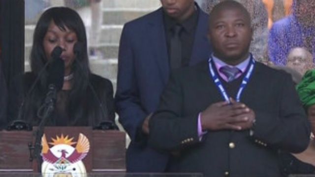 曼德拉追悼會上的手語翻譯被指是「假冒」的。