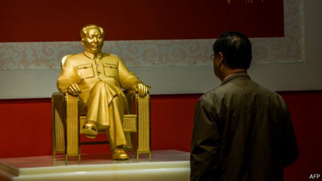 毛泽东塑像