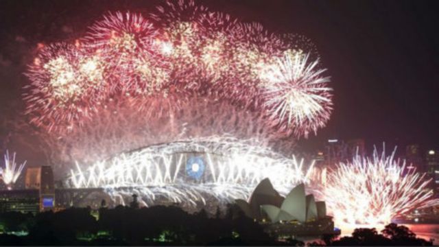 澳大利亞悉尼市舉行的慶祝2014年到來的焰火表演。