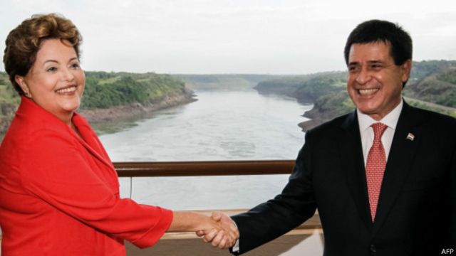 Dilma Rousseff e Horacio Cartes, em Itaipu
