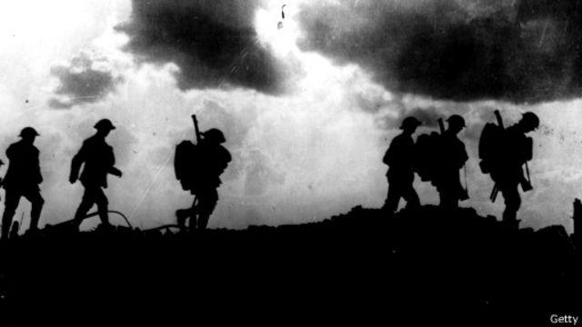 Британские солдаты на фронте неподалеку от Ипра