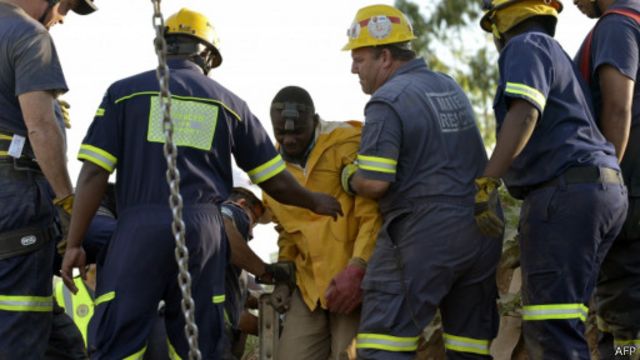 南非礦災 10名非法礦工被警察逮捕 bbc news 中文