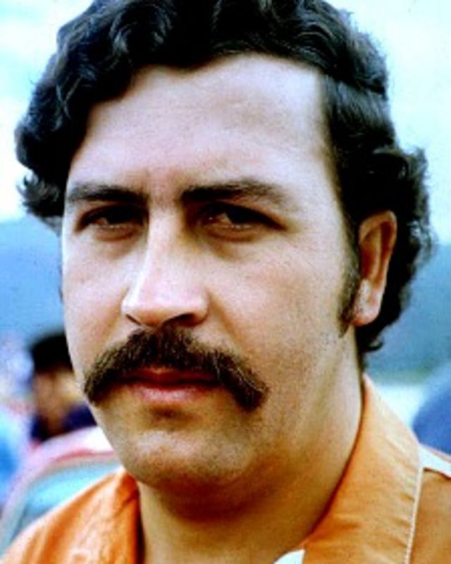 Facturable Objetado sensor Es "el Chapo" Guzmán el Pablo Escobar del siglo XXI? - BBC News Mundo