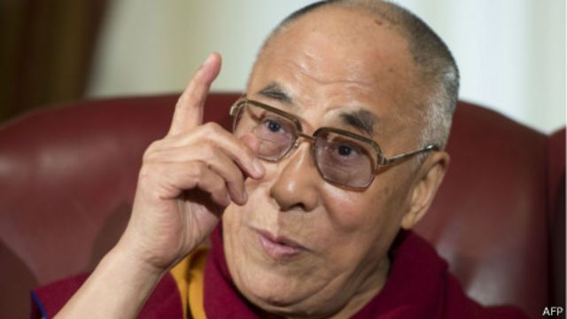 「以信仰的名義進行殺戮是不可接受的，」達賴喇嘛在一場宗教領袖聚集的會議上說。（資料照片）