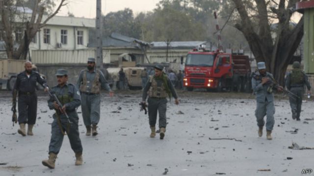 هجده نفر در حمله انتحاری در شرق افغانستان کشته شدند Bbc News فارسی