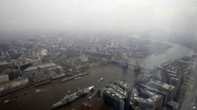 英国雾霾导致呼叫急救车人数大增 c 英伦网