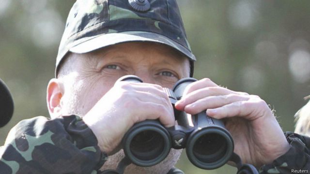И.о.президента Украины Александр Турчинов на учениях