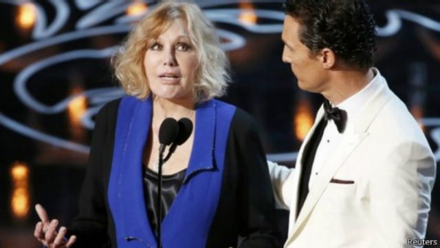 حسناء أفلام هيتشكوك ترد على السخرية من مظهرها خلال حفل الأوسكار Bbc News عربي