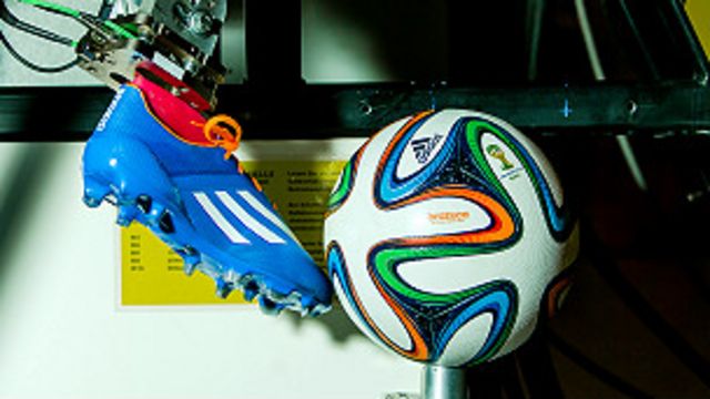 moneda calcio futuro Los secretos de Brazuca, el balón oficial del Mundial de Brasil - BBC News  Mundo
