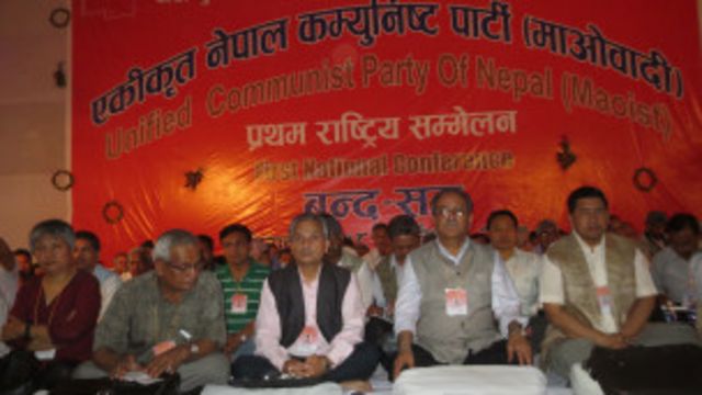 स्थायी समितिको बैठक स्थगित गरेर प्रचण्डले सहमतिको लागी असन्तुष्ट पक्षसँग वार्ता गरेका हुन्