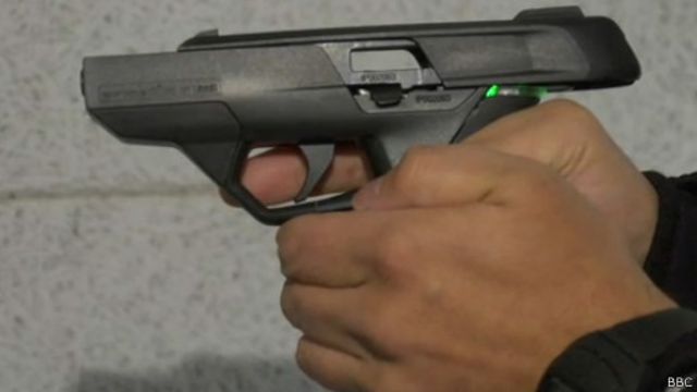 الأسلحة الذكية ما زالت تثير جدل ا في الولايات المتحدة Bbc News عربي