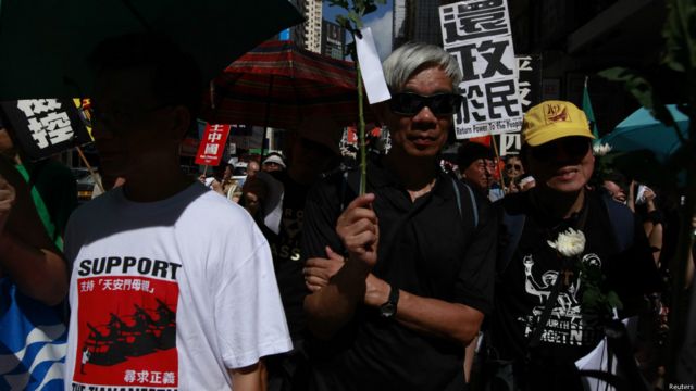 這次由香港支聯會和多個團體發起的遊行隊伍從維多利亞公園出發，前往香港政府總部。