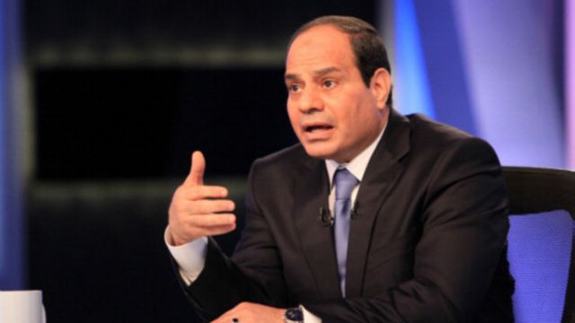 تعهدت الامارات والسعودية والكويت بتقديم مساعدات تقدر بـ 16 مليار دولار على الاقل للرئيس المصري المنتخب حديثا عبد الفتاح السيسي
