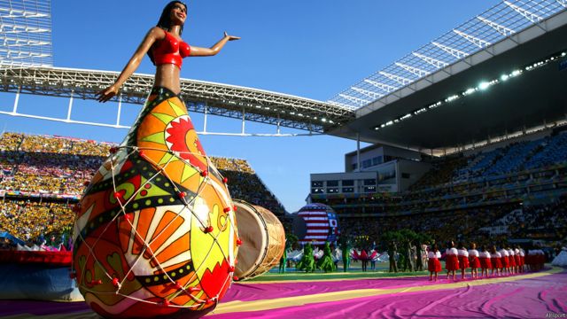 儘管聖保羅發生了反世界杯示威，但在這個有65,000個座位的體育場舉行的開幕式進展順利。