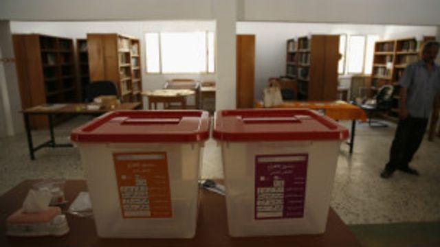 تجري الانتخابات اليوم في ليبيا في محاولة لاستعادة البلاد من الفوضى.