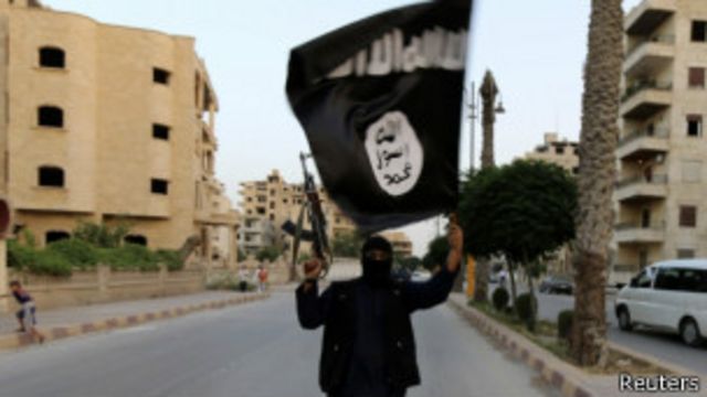 يرى مدير الاستخبارات السابق أن تهديد داعش مبالغ به
