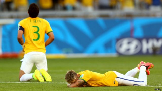 Ex-zagueiro conta o que deu errado para o Brasil contra o Chile em
