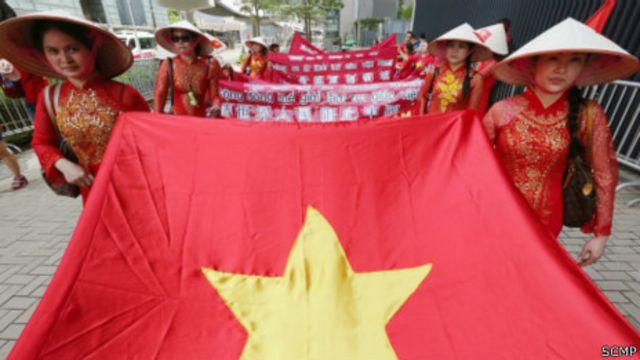 Cuộc biểu tình diễn ra hôm Chủ nhật 6/7 (ảnh của Bưu điện Hoa Nam Buổi sáng)