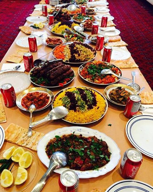تصاویری از سفره های سحری و افطار شما Bbc News فارسی