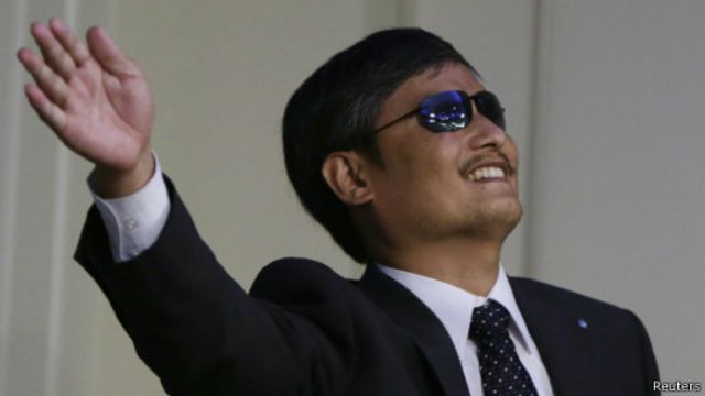 陈光诚:中国法治倒退但公民更加觉醒 - BBC News 中文