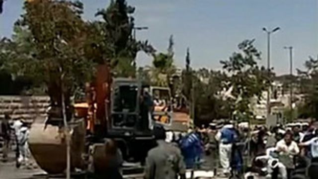 VÍDEO : Polícia israelita filmado a agredir durante rusga em Jerusalém