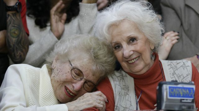 Rosa de Roisimblit y Estela de Carlotto