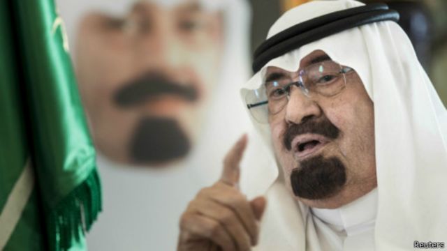 السعودية تبني وتجهز مئات المساجد في مختلف القارات. 