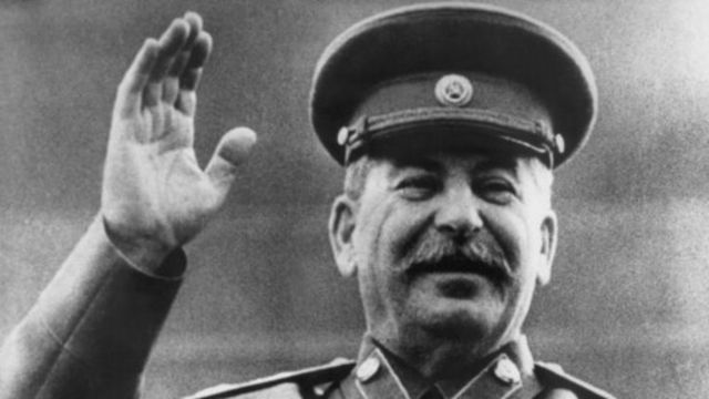 Không chỉ có Tố Hữu mà nhiều nhà văn miền Bắc cũng từng khóc Stalin