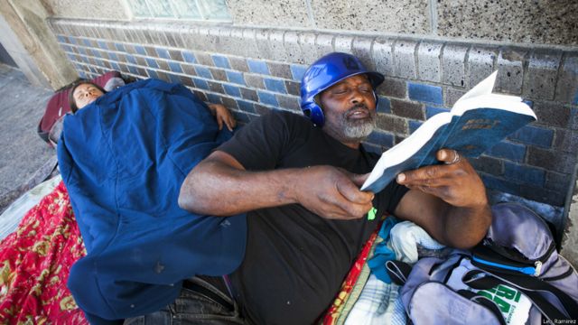 En fotos: Skid Row, el infierno de los indigentes en Los Ángeles - BBC News  Mundo