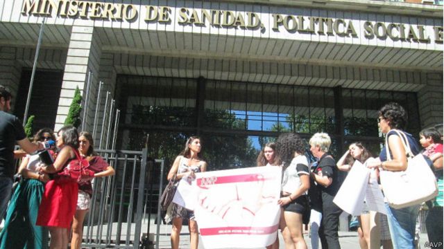 Protesta de la Asociación de Afectadas por la Vacuna del Papiloma.