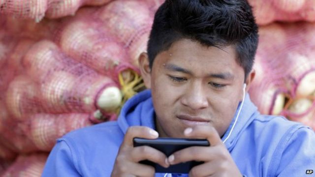 La moneda permitirá hacer pagos con celular.