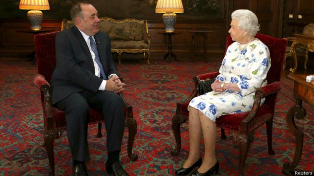 女王曾在7月接见苏格兰首席部长萨蒙德。